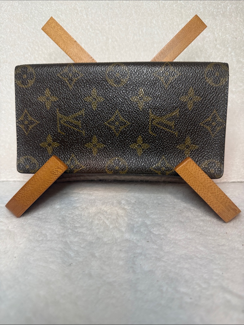 Louis Vuitton Brown Monogram Canvas Clutch Wallet - Picture 2 of 10
